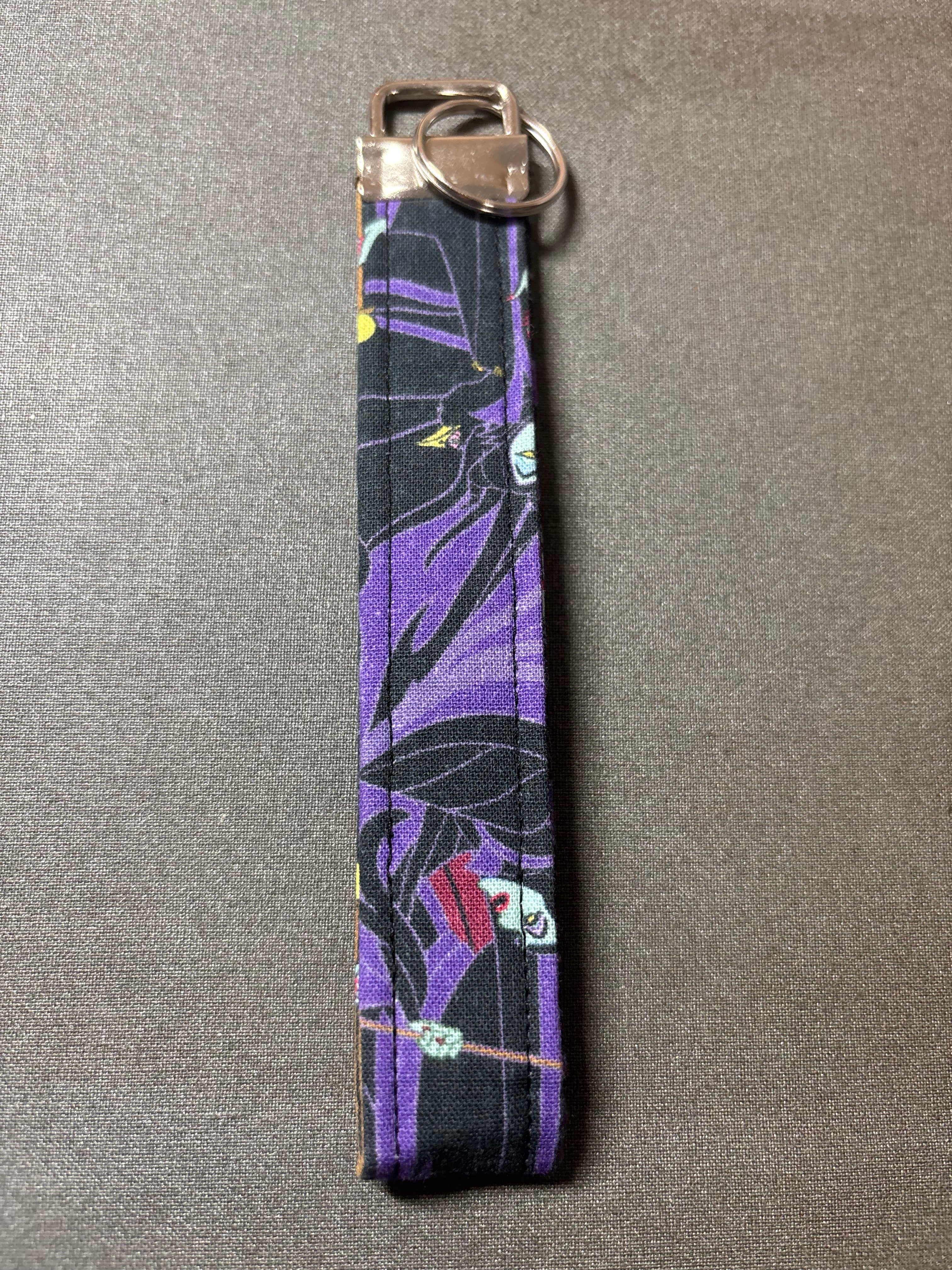 Wristlet keychain