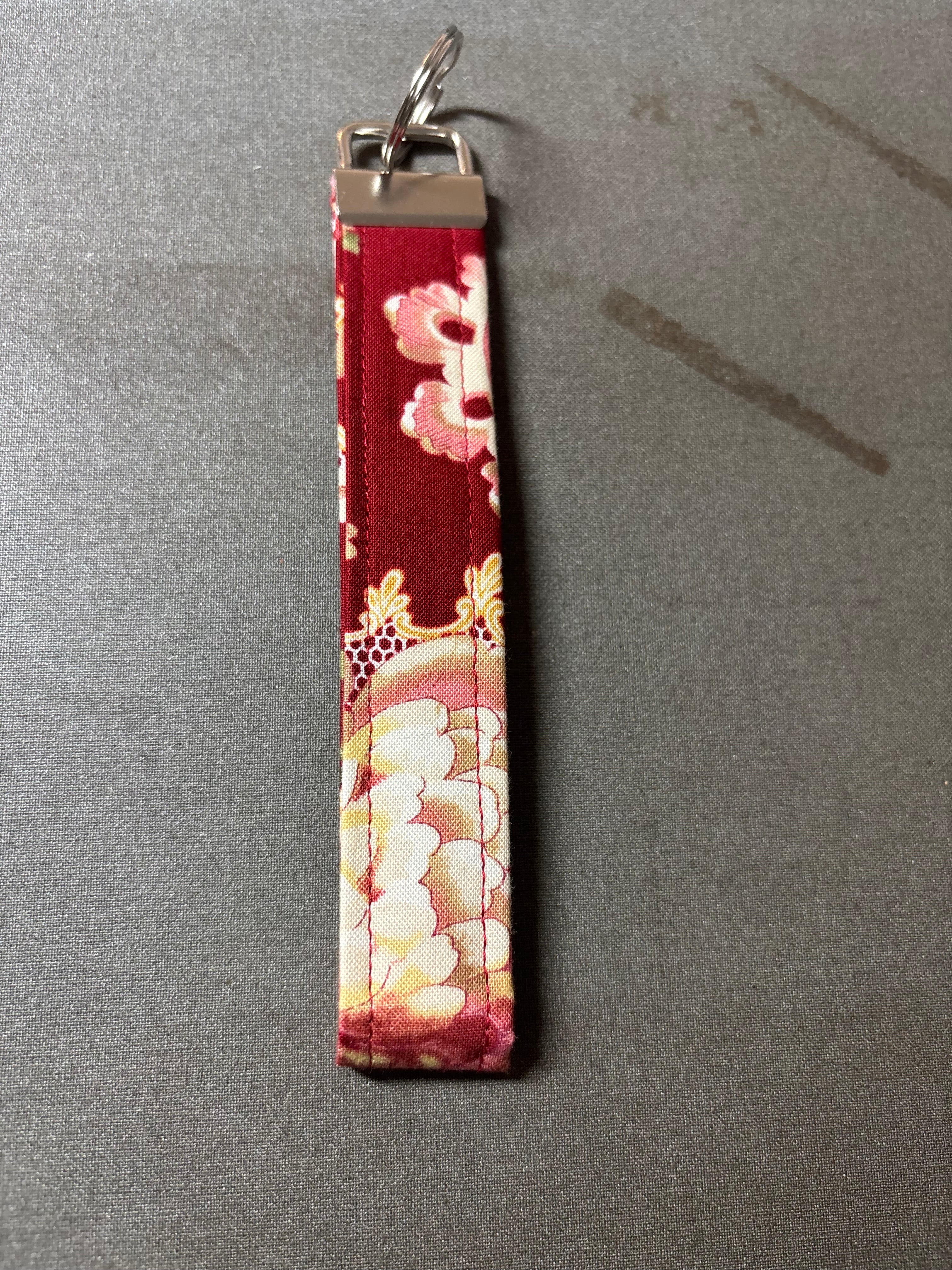 Wristlet keychain