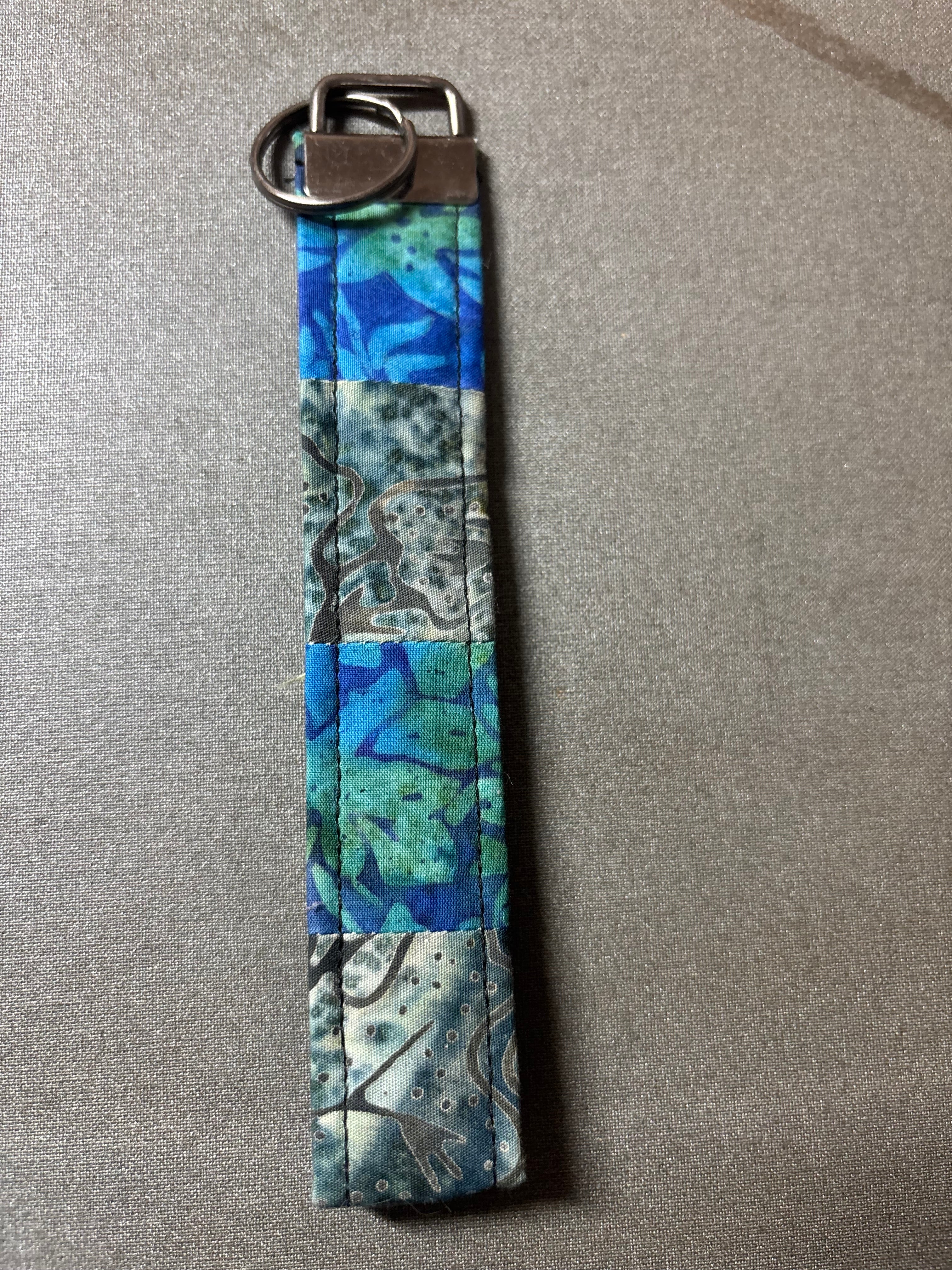 Wristlet keychain