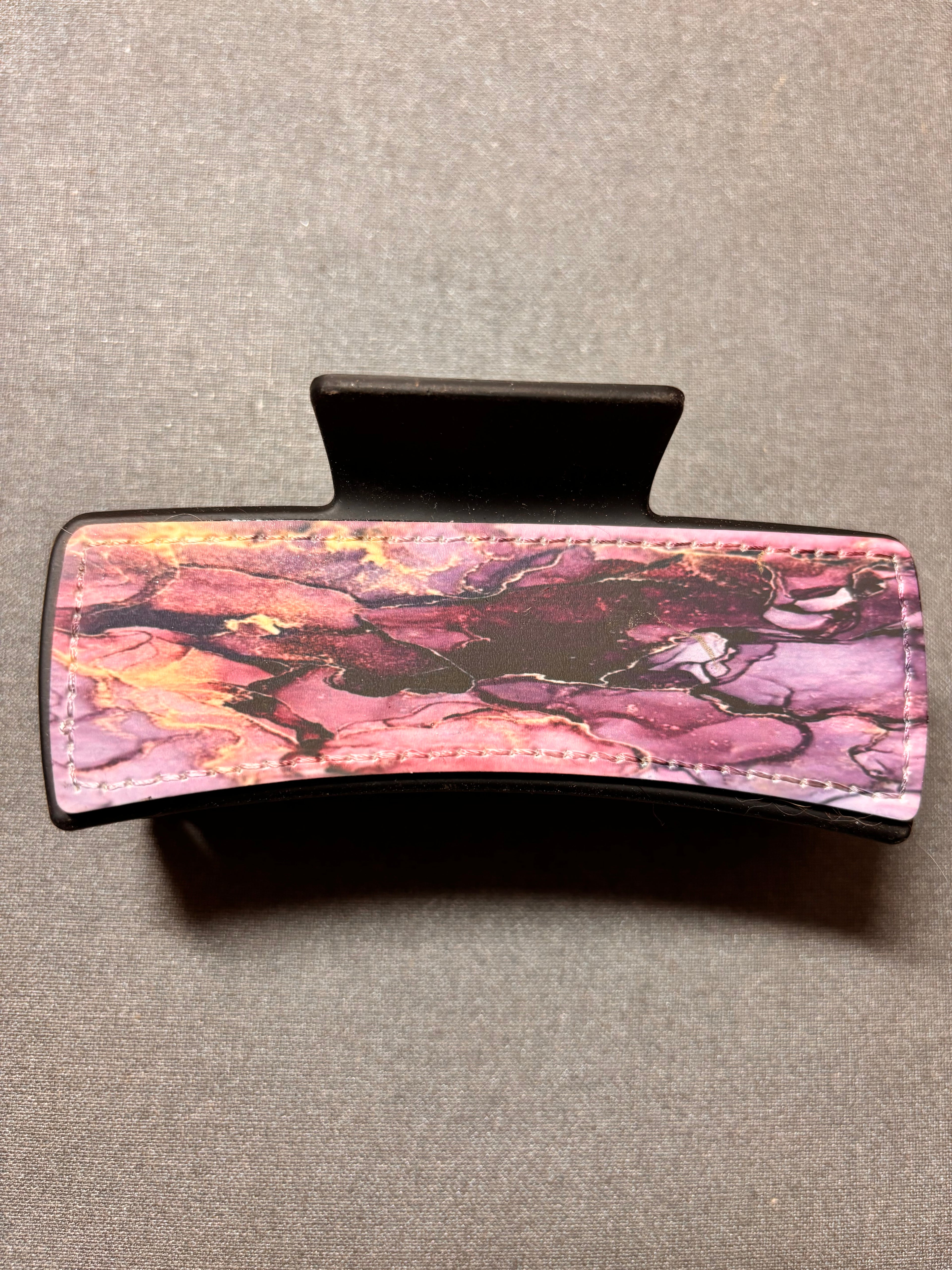 Marbled hairclip