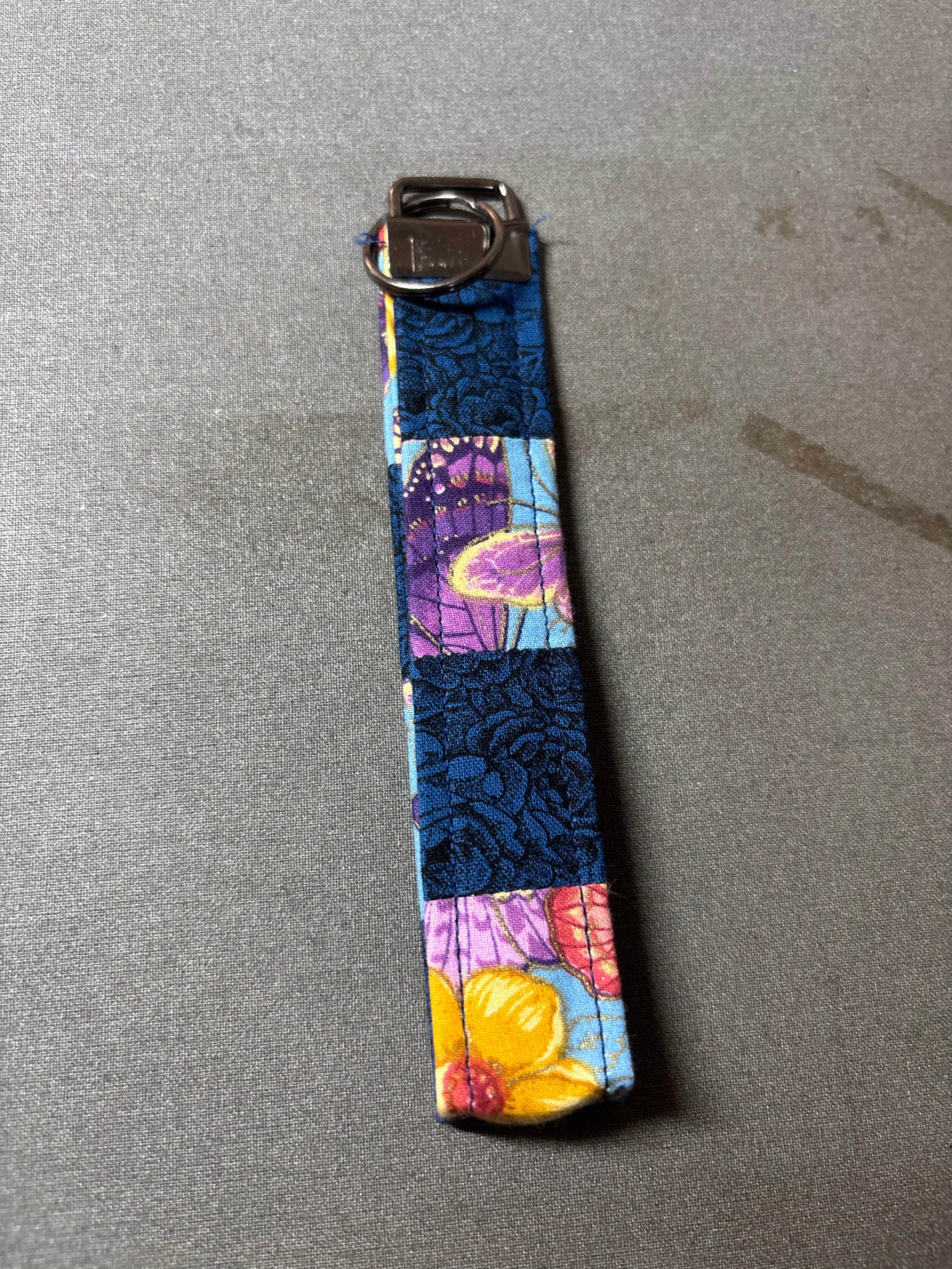 Wristlet keychain