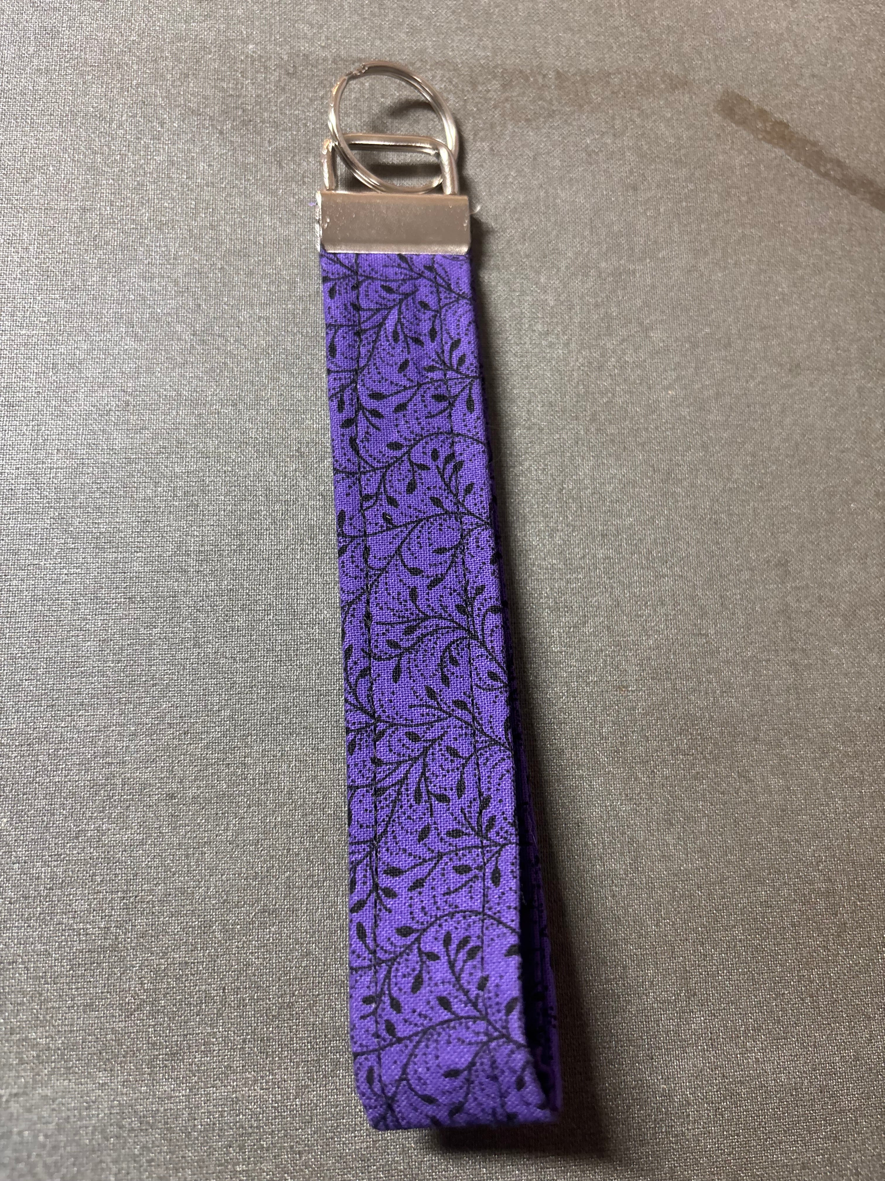 Wristlet keychain