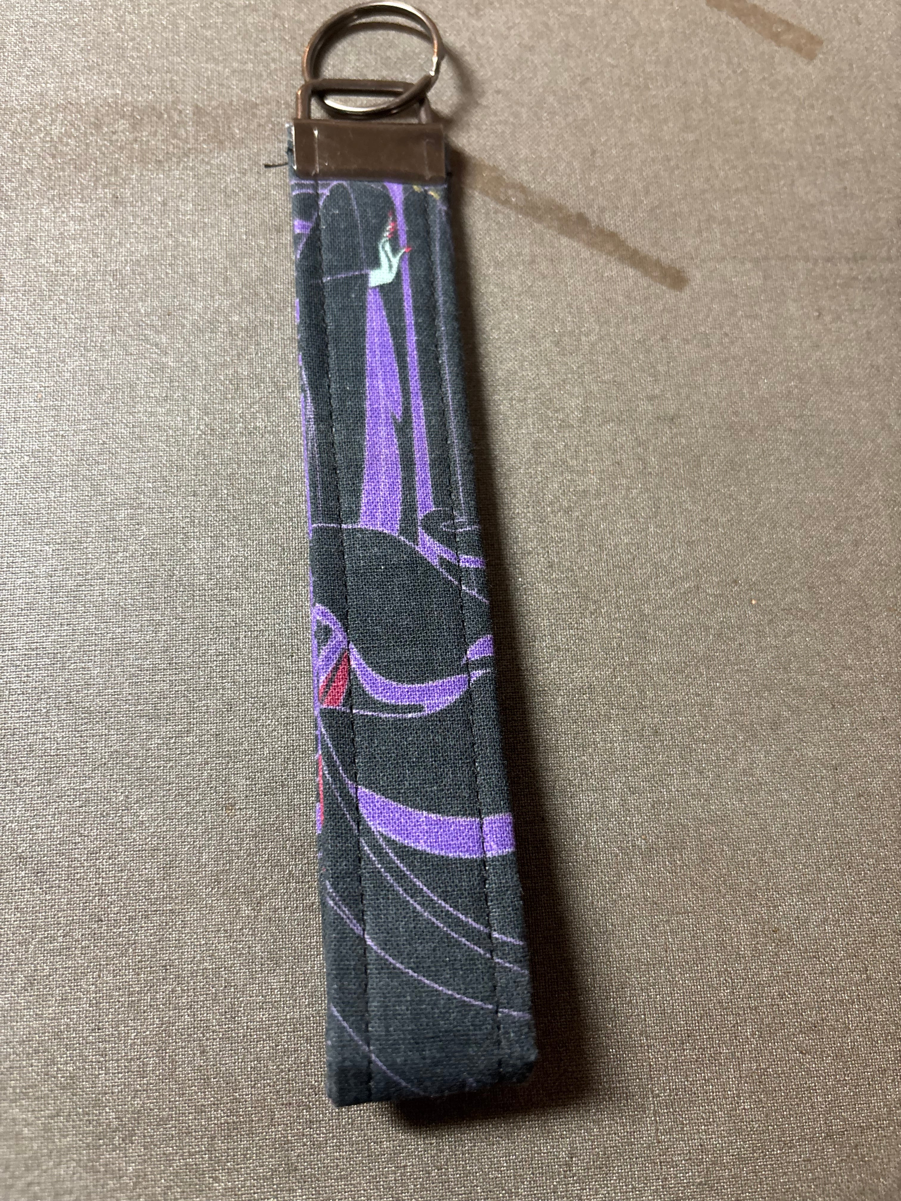 Wristlet keychain
