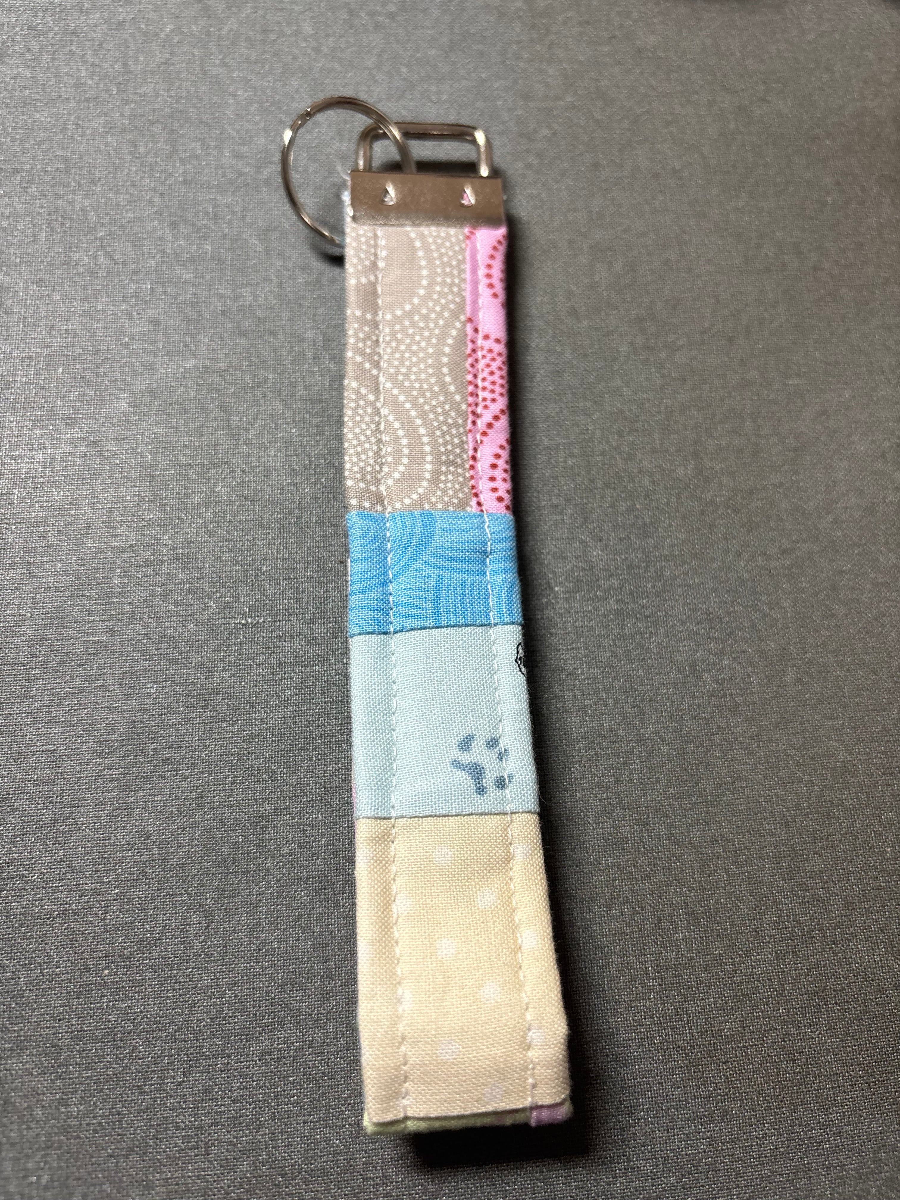 Wristlet keychain