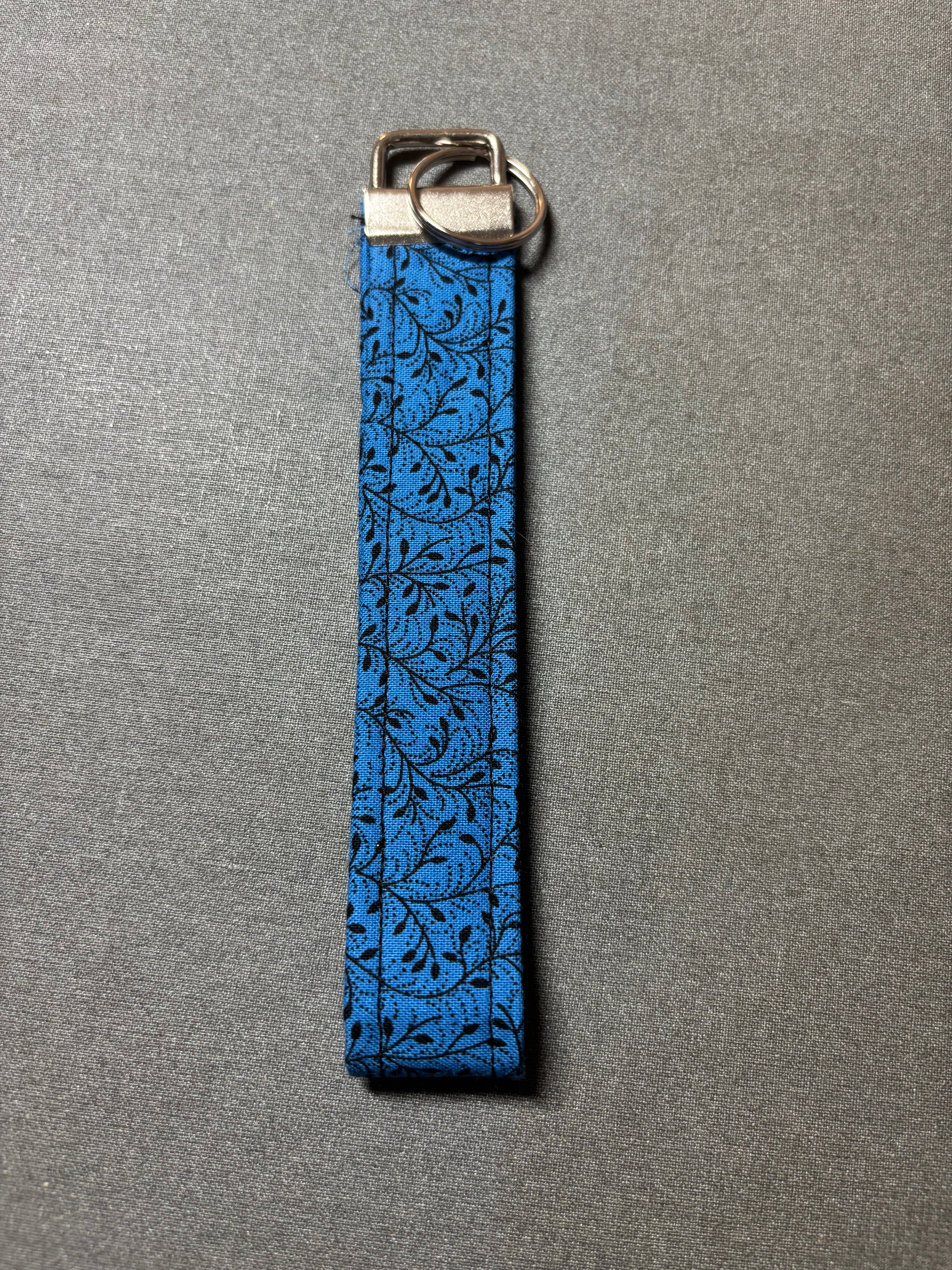 Wristlet keychain