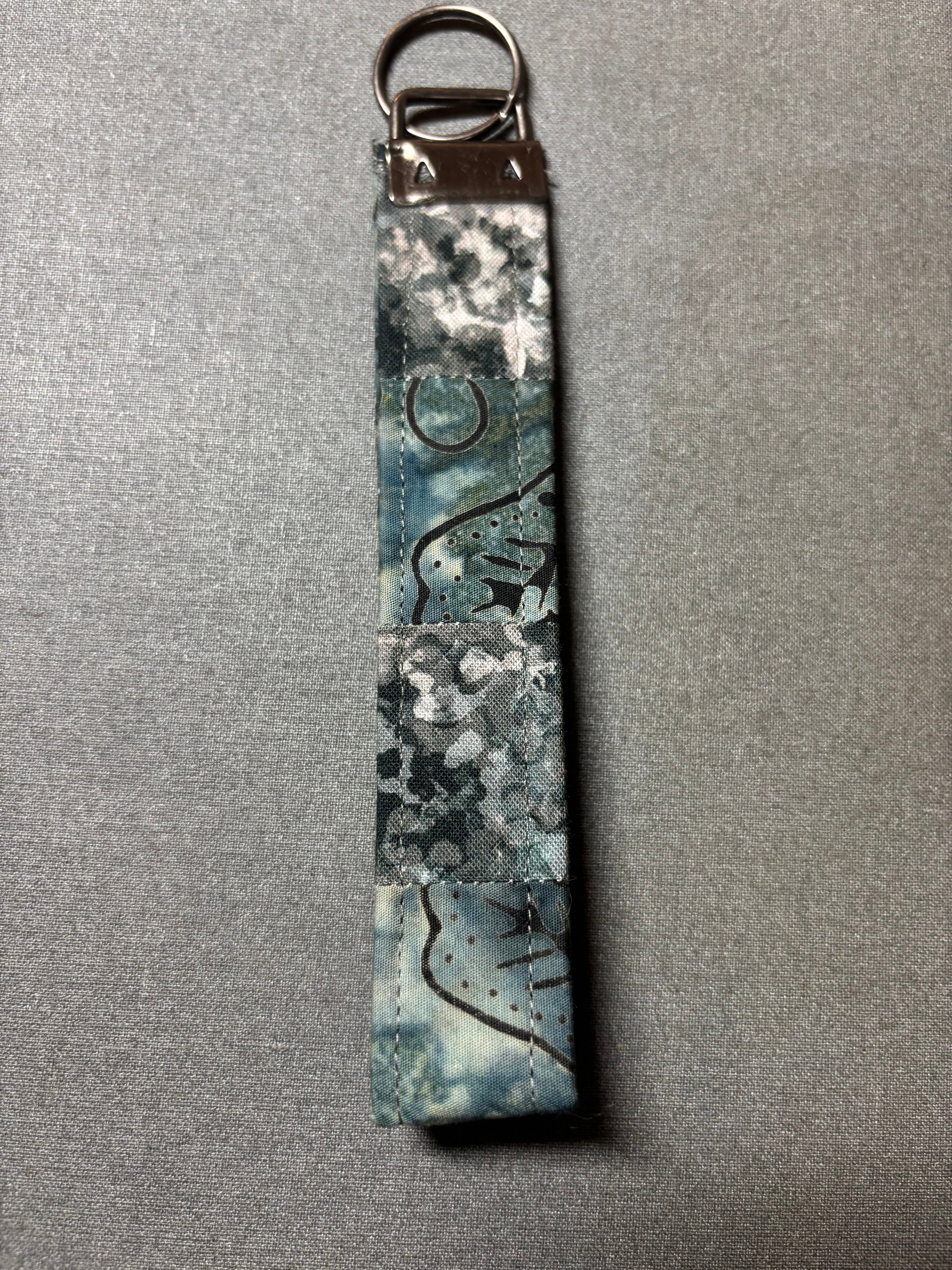 Wristlet keychain