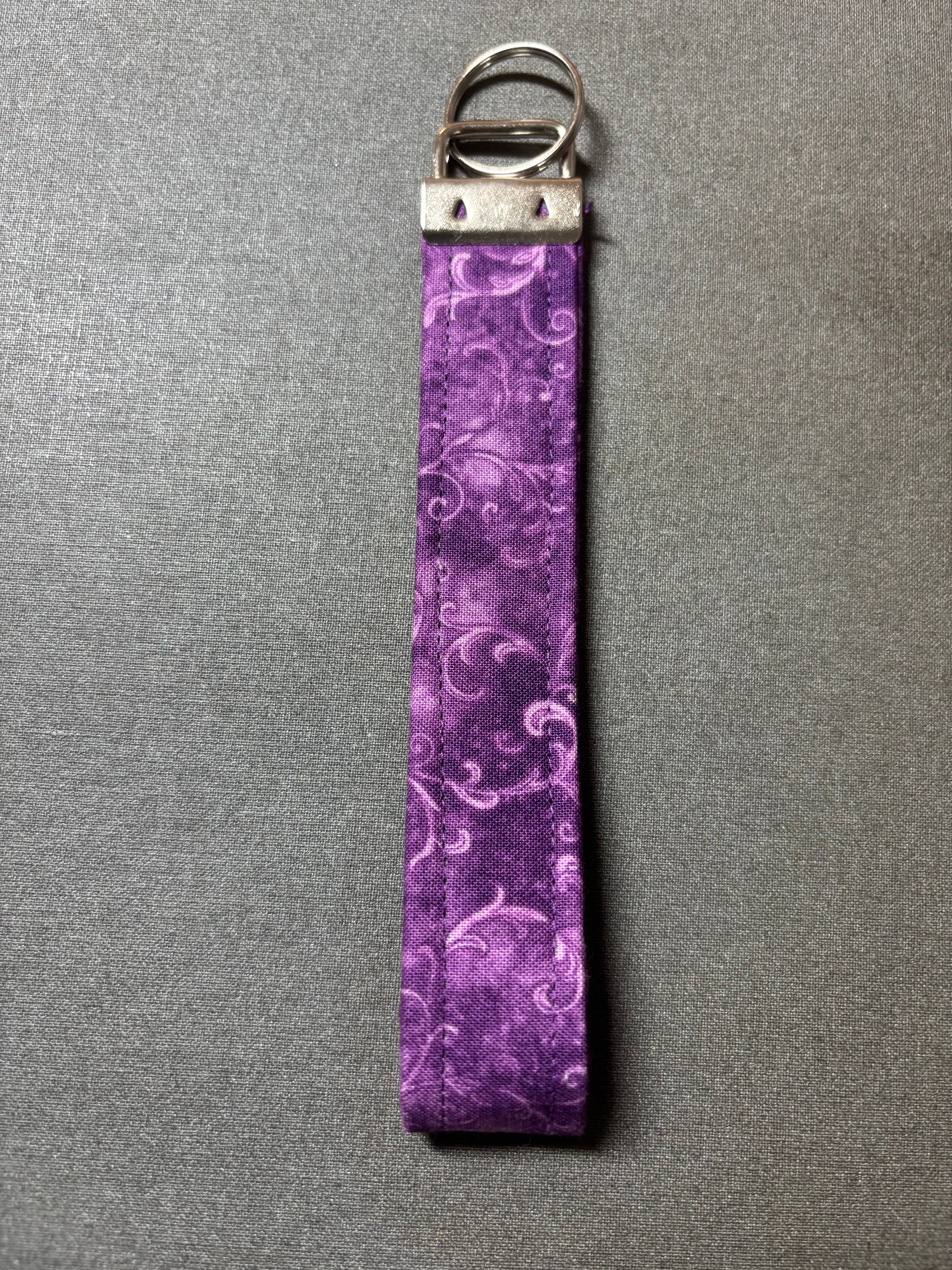 Wristlet keychain