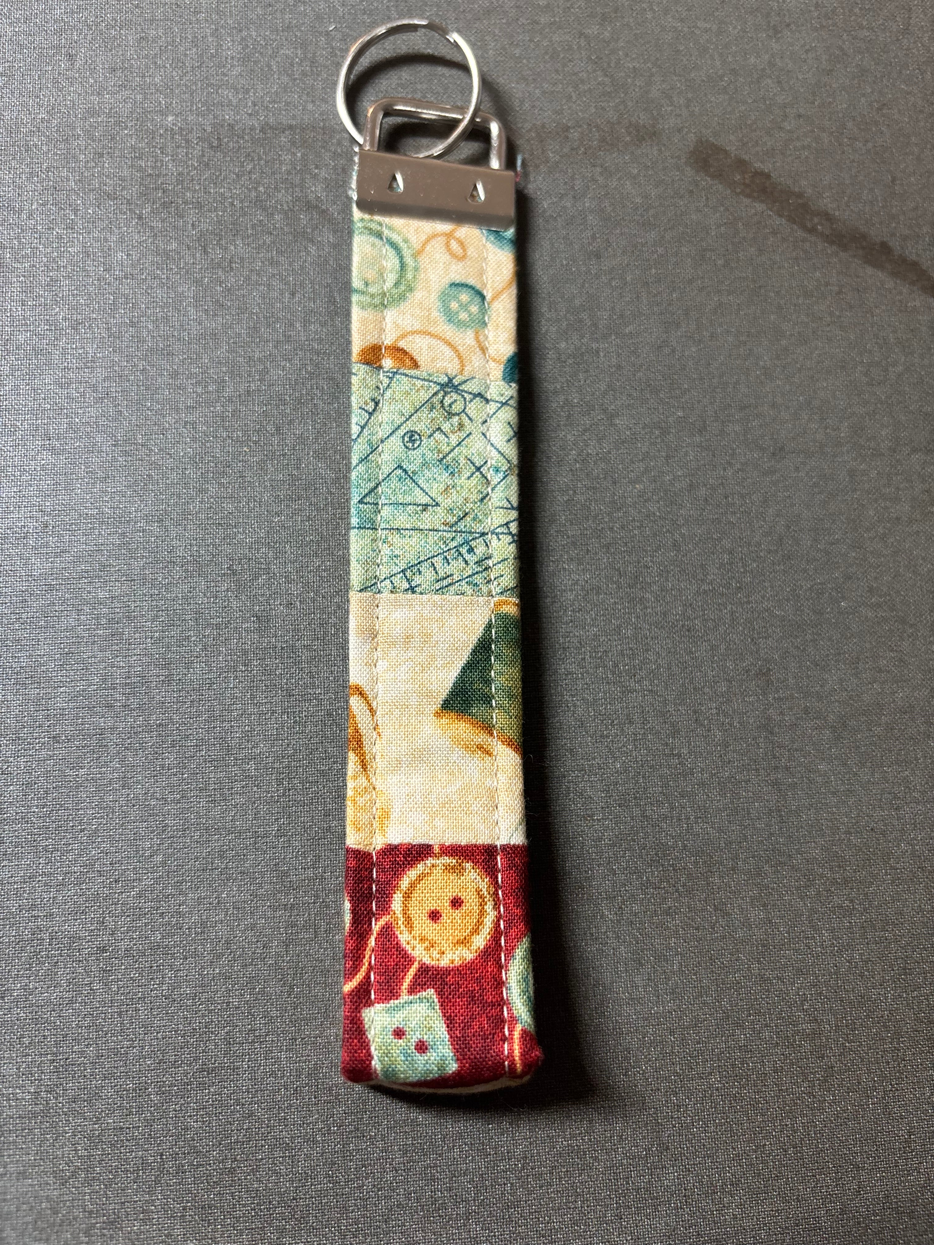 Wristlet keychain