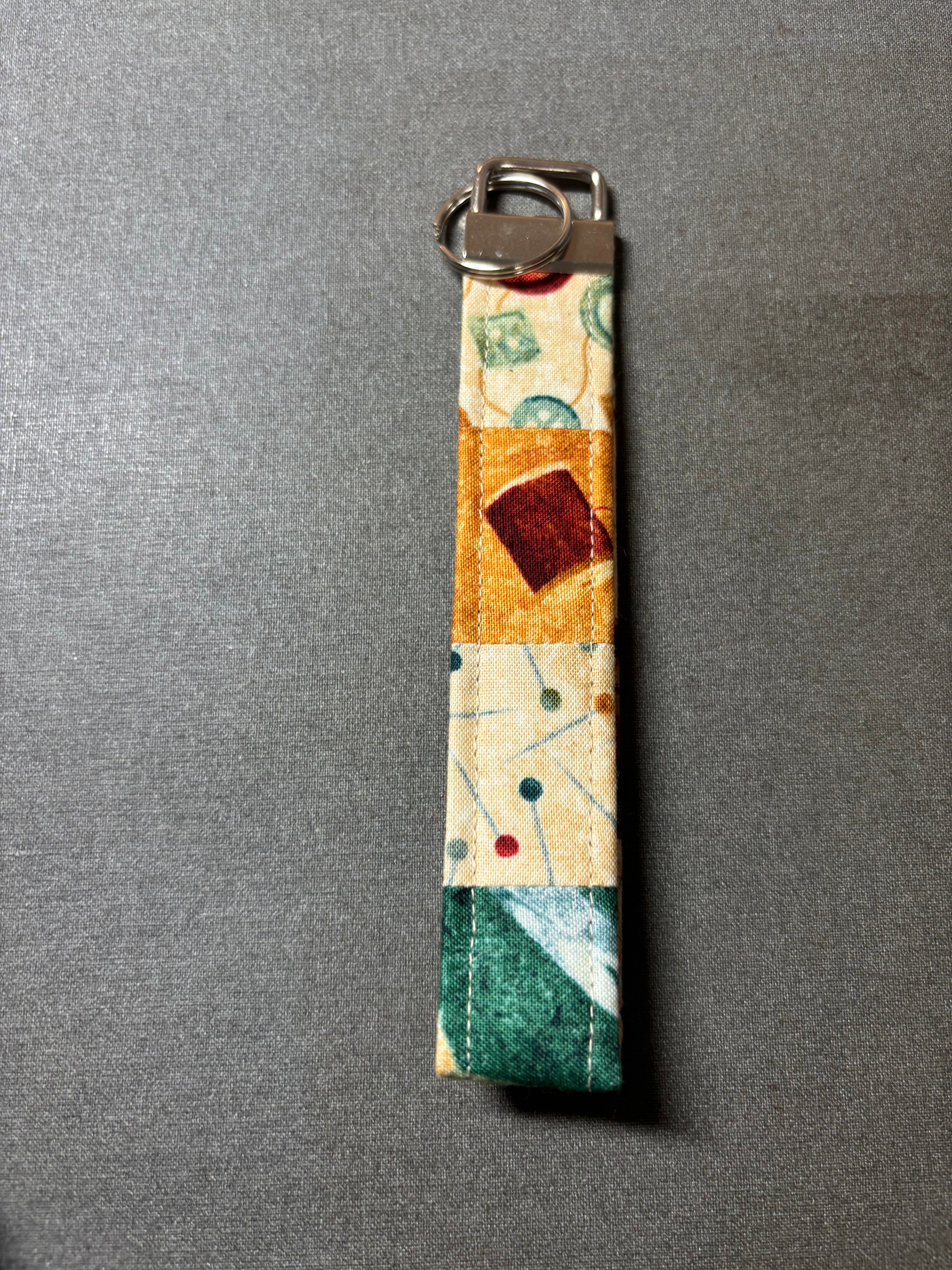 Wristlet keychain
