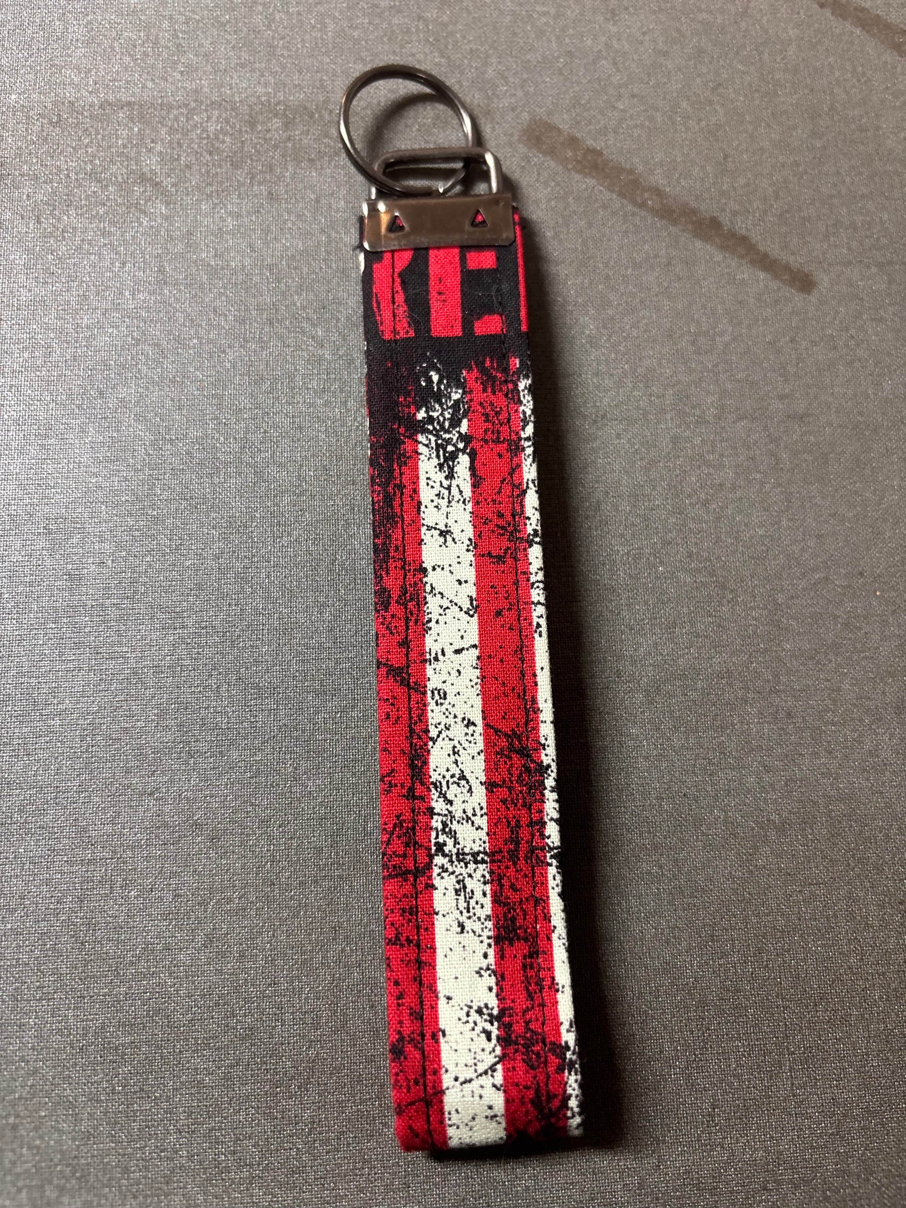Wristlet keychain